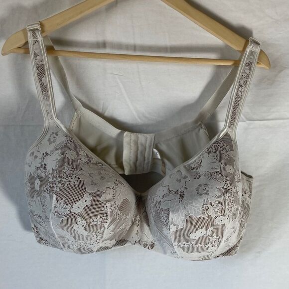 Cacique Off White Overlay Beige Balconette Bra Sz 44DDD - Picture 1 of 7